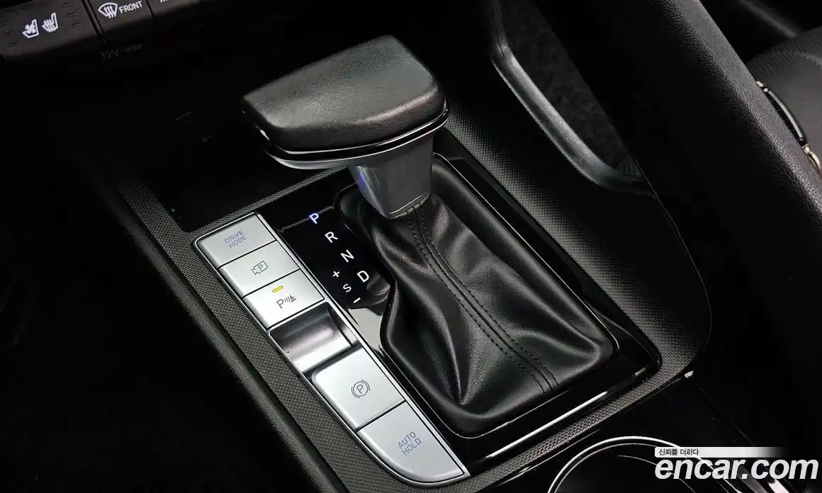 Hyundai Avante 2023 1.6 Автомат в Москве № 449101, фото 9