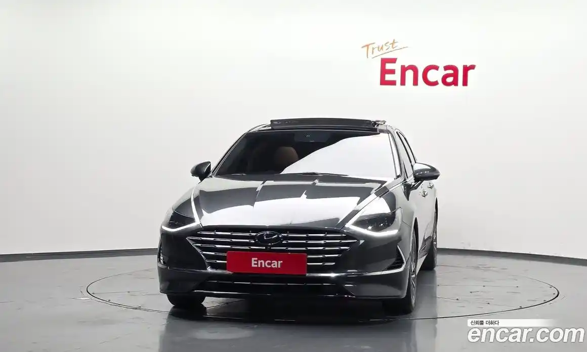 Hyundai Sonata 2020 2.0 Автомат в Москве № 450138, фото 3