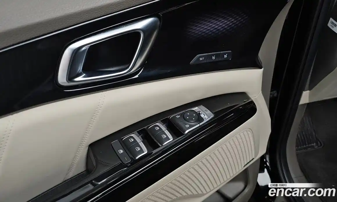 Kia Canival 2021 3.5 Автомат в Москве № 451721, фото 17