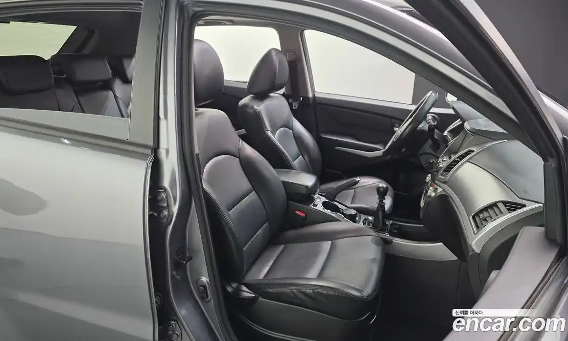 SsangYong Korando 2014 2.0 Механическая в Москве № 454268, фото 12