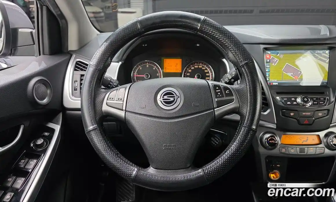 SsangYong Korando 2014 2.0 Механическая в Москве № 454268, фото 13