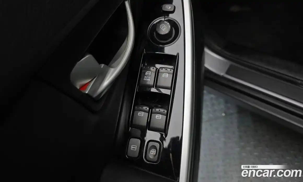 SsangYong Korando 2014 2.0 Механическая в Москве № 454268, фото 14