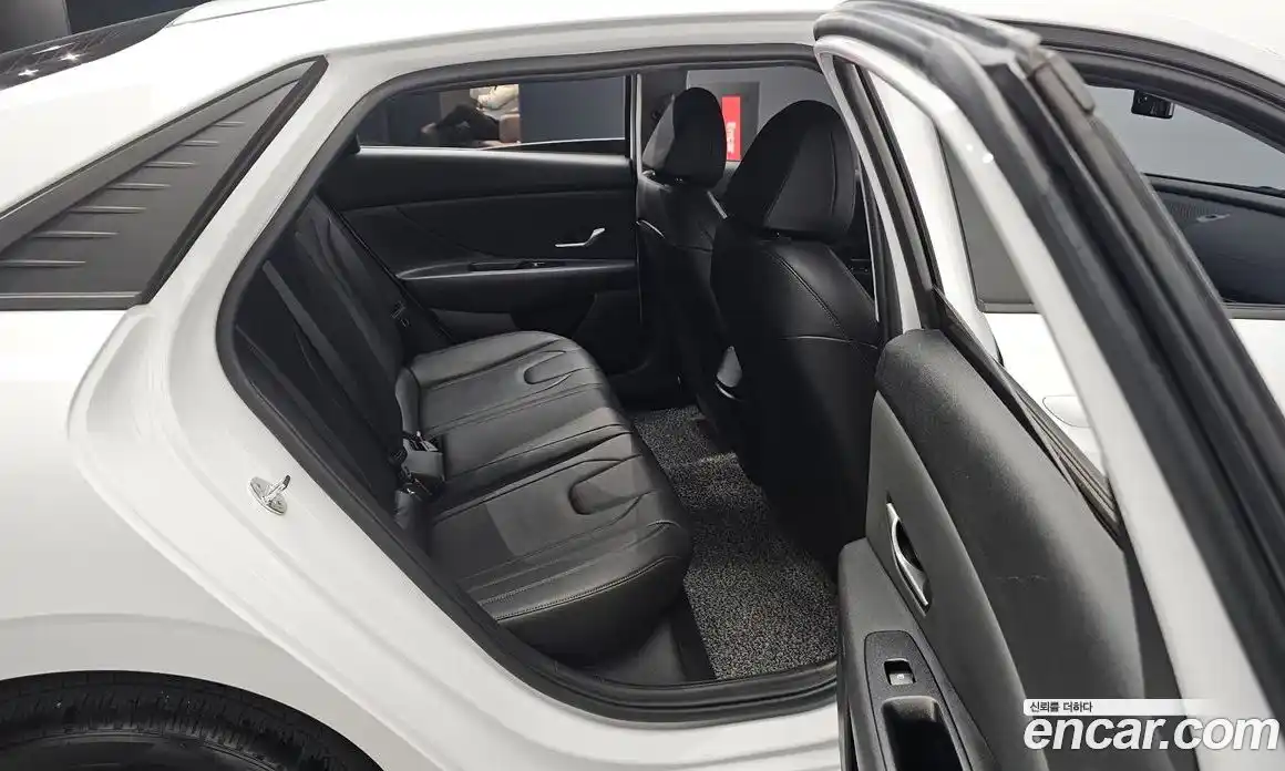 Hyundai Avante 2022 1.6 Автомат в Москве № 458797, фото 12