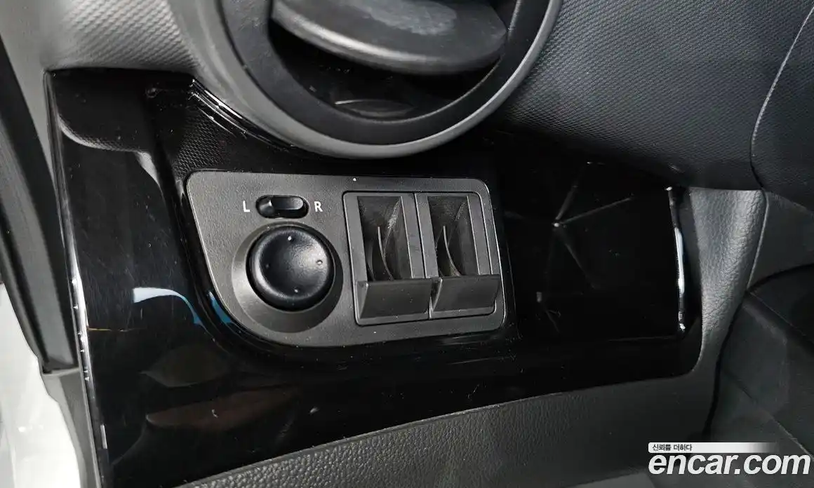 Chevrolet Spark 2012 1.0 Автомат в Москве № 462930, фото 15