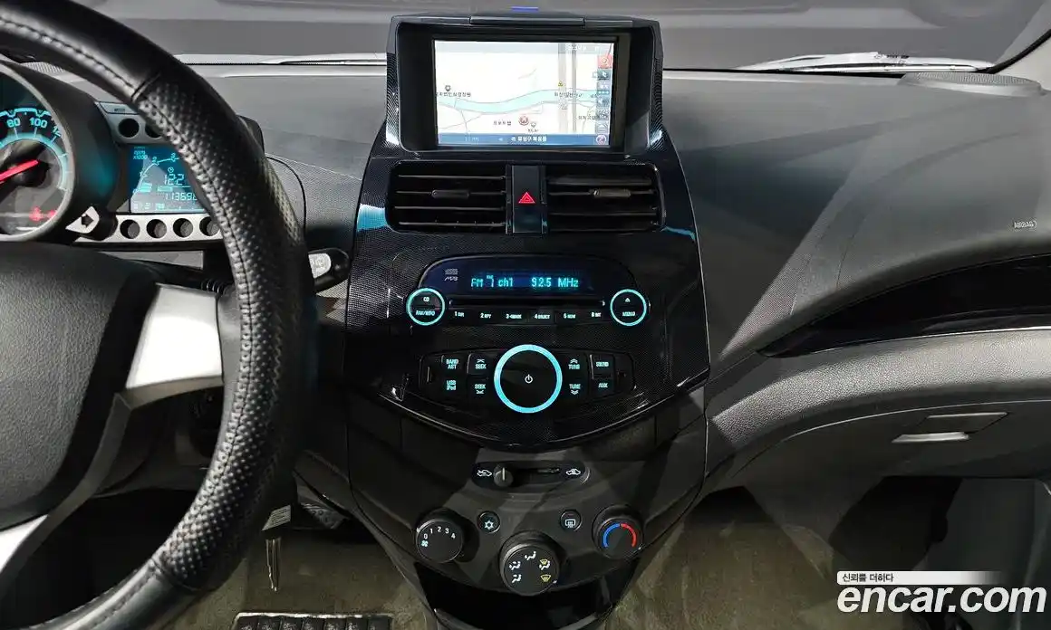 Chevrolet Spark 2012 1.0 Автомат в Москве № 462930, фото 17