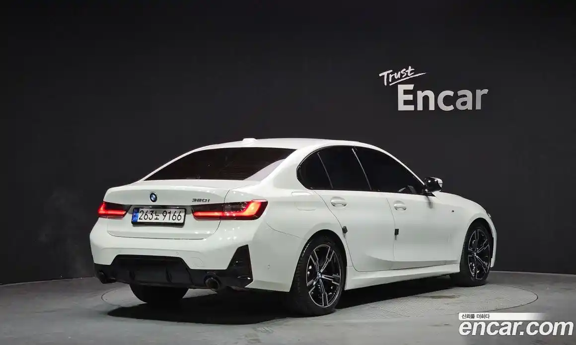 BMW 3-Series 2023 2.0 Автомат в Москве № 464234, фото 2