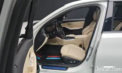 BMW 3-Series 2023 2.0 Автомат в Москве № 464234, миниатюра 10