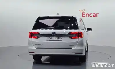 Honda Odyssey 2019 3.5 Автомат в Москве № 473297, миниатюра 4