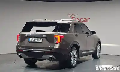 Ford Explorer, 2021