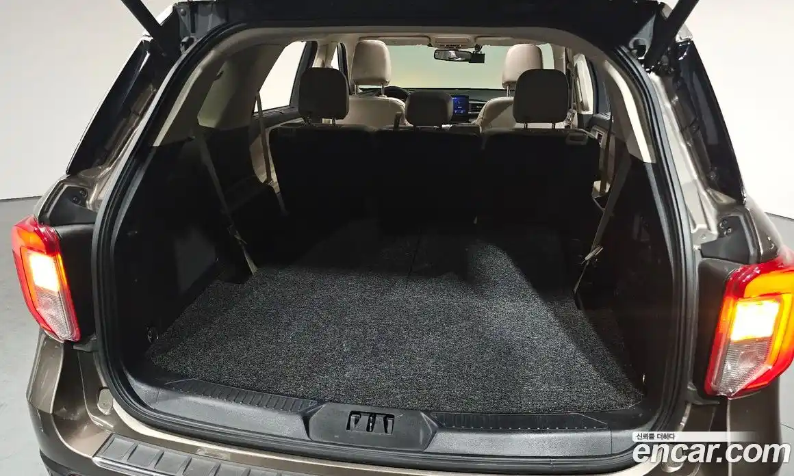 Ford Explorer 2021 2.3 Автомат в Москве № 473442, фото 19