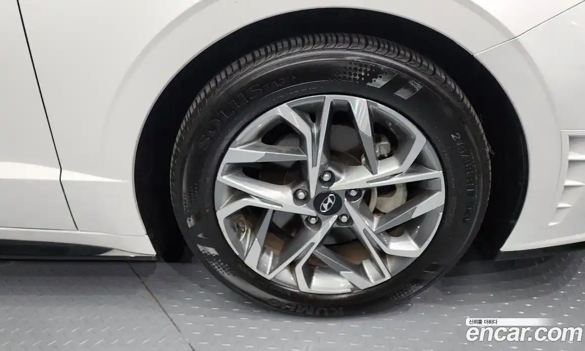 Hyundai Sonata 2022 2.0 Автомат в Москве № 48391, фото 16