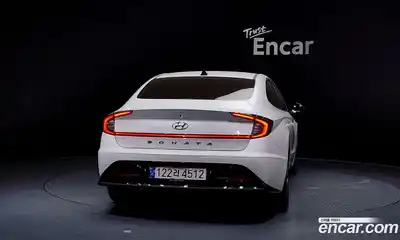 Hyundai Sonata 2022 2.0 Автомат в Москве № 48391, миниатюра 4