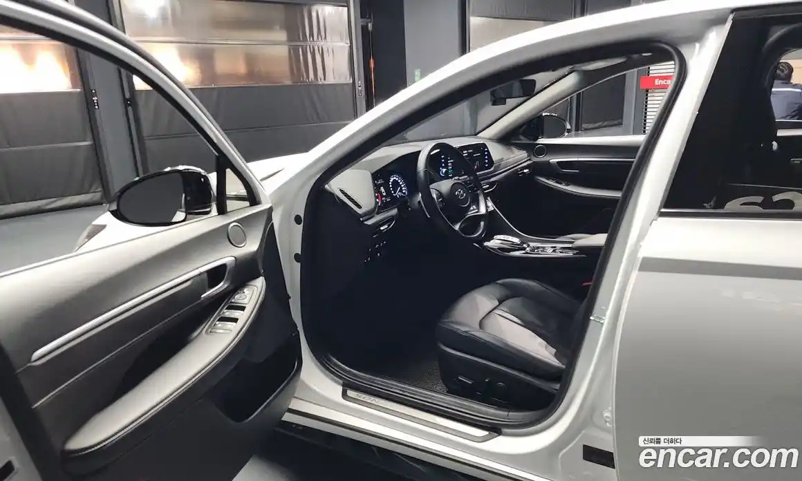 Hyundai Sonata 2022 2.0 Автомат в Москве № 48391, фото 9