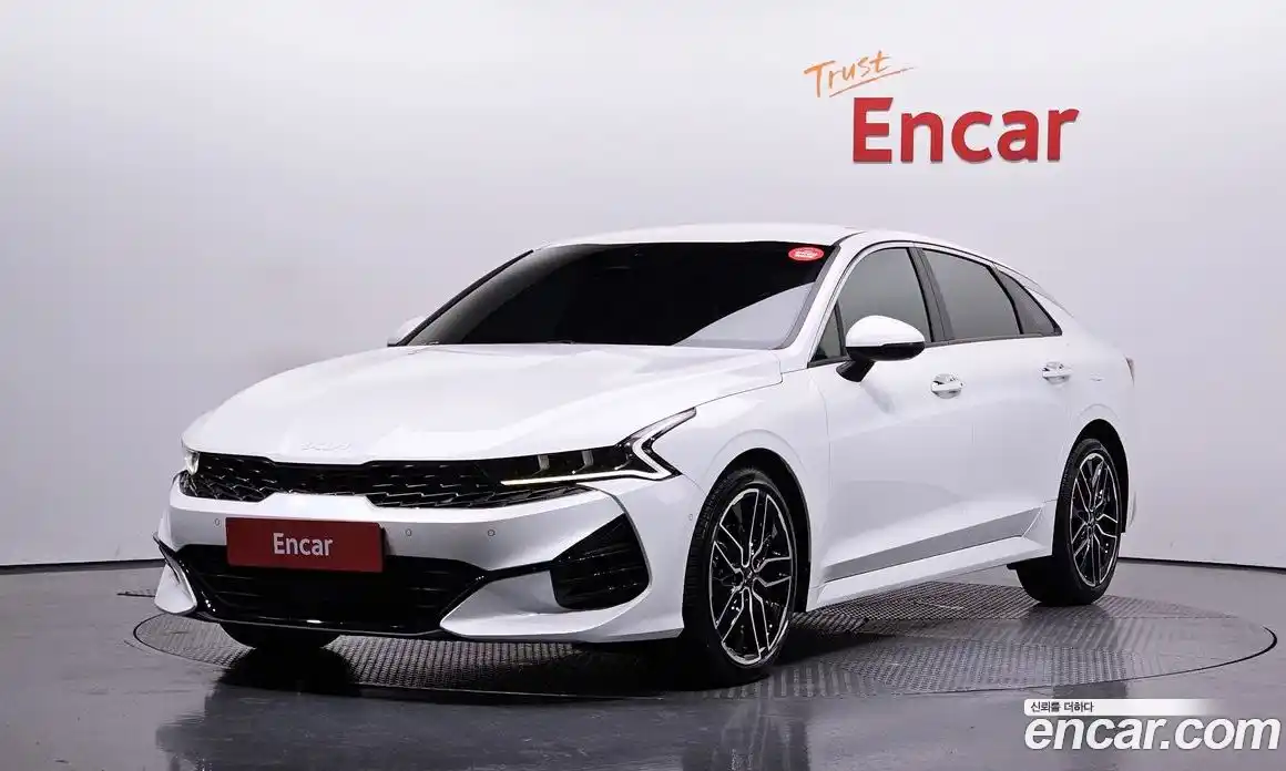 Kia K5 2022 1.6 Автомат в Москве № 55761, фото 1