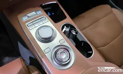 Genesis GV70 2024 2.5 Автомат в Москве № 56357, миниатюра 5