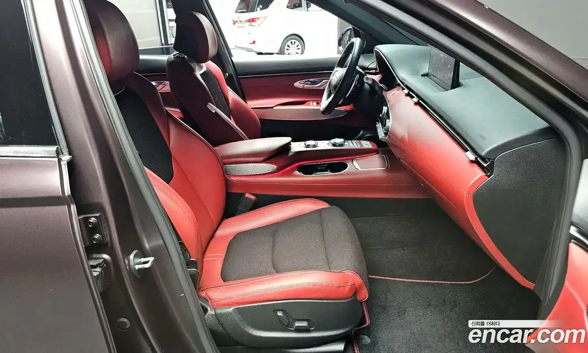 Genesis GV70 2022 3.5 Автомат в Москве № 56563, фото 1