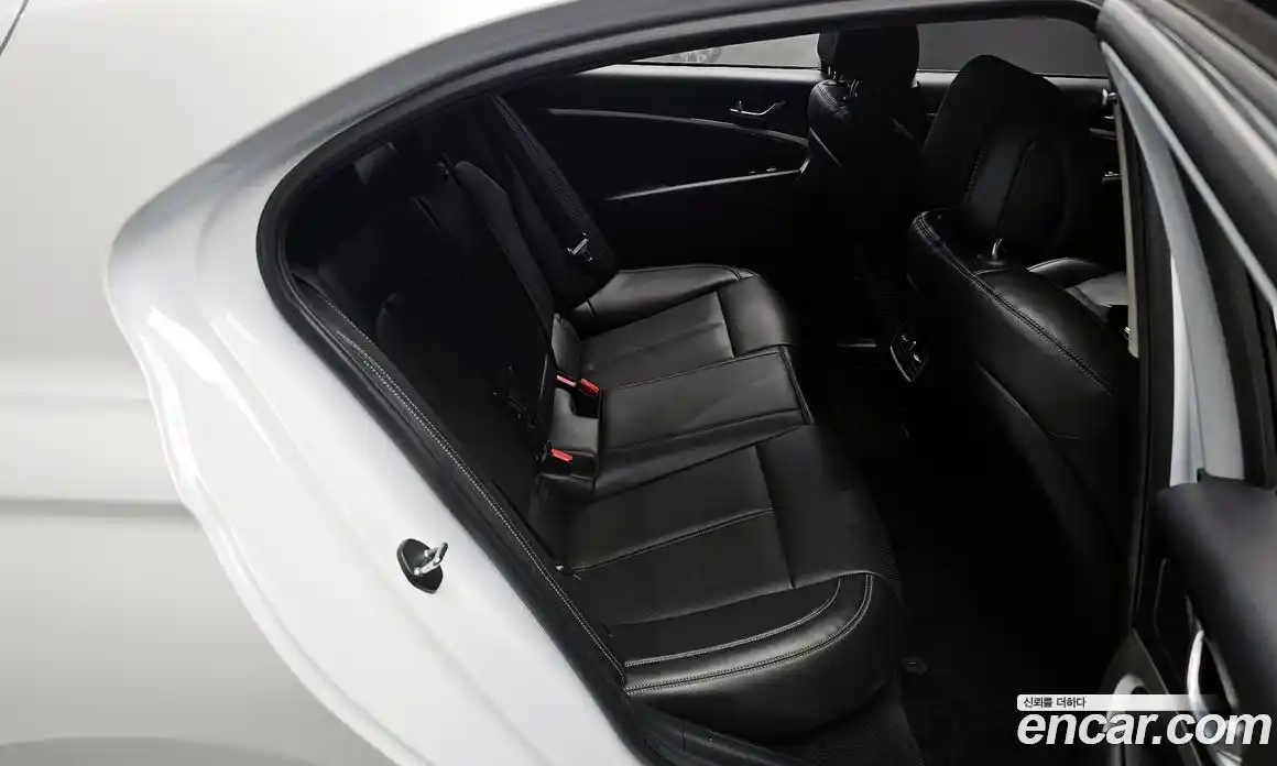 Genesis G70 2023 2.0 Автомат в Москве № 57562, фото 19