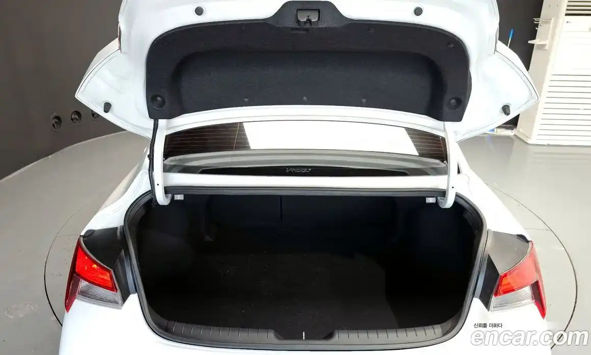 Hyundai Avante 2024 1.6 Автомат в Москве № 7747, фото 20