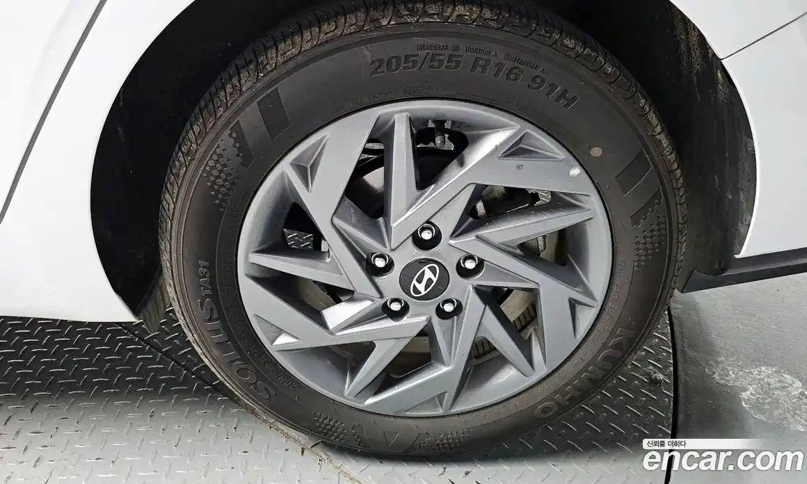 Hyundai Avante 2024 1.6 Автомат в Москве № 7747, фото 5