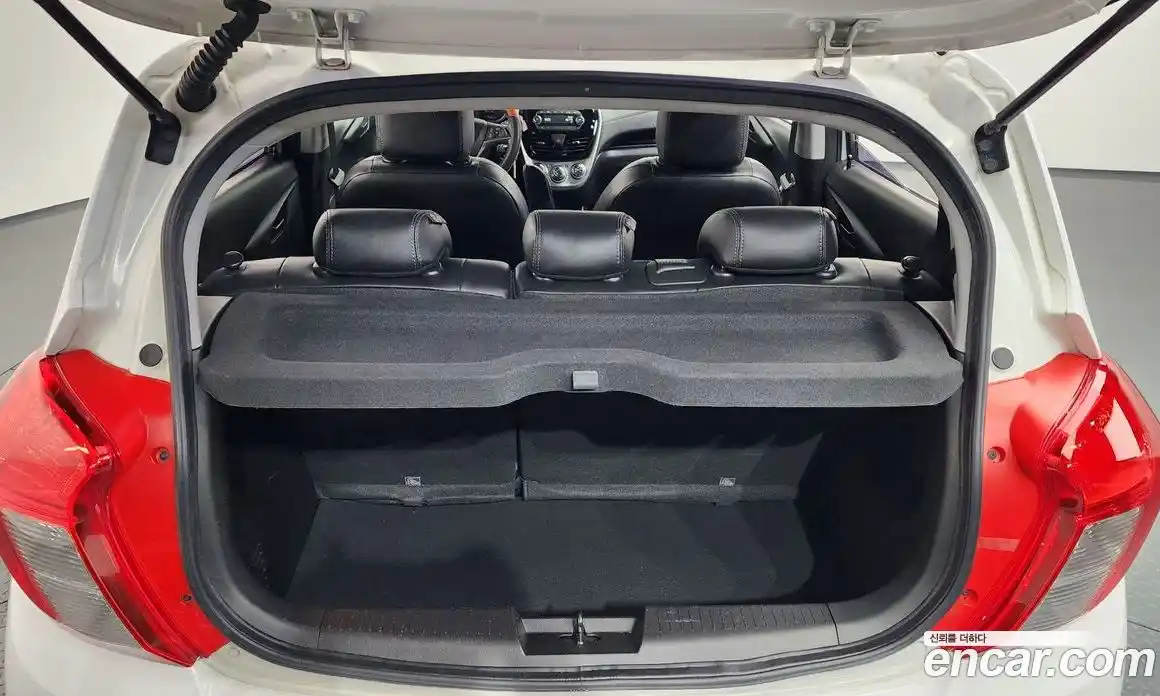 Chevrolet Spark 2016 1.0 Автомат в Москве № 104864, фото 10