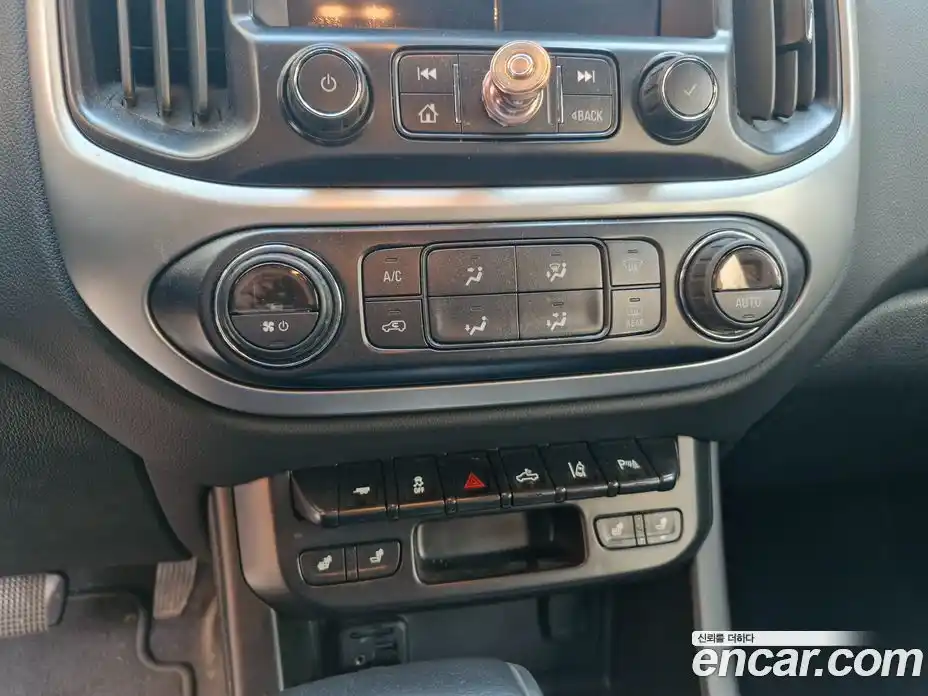 Chevrolet Colorado 2020 3.6 Автомат в Москве № 105881, фото 10