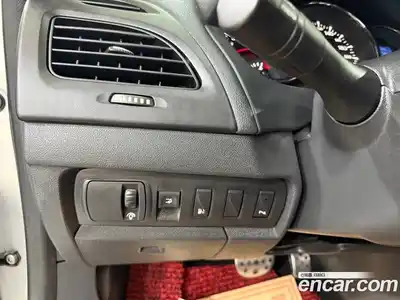 Renault SM3 2010 1.6 Автомат в Москве № 106317, миниатюра 10