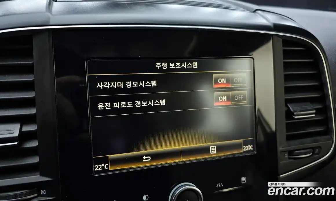 Renault QM6 2017 2.0 Автомат в Москве № 106663, фото 6