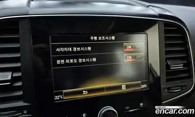 Renault QM6 2017 2.0 Автомат в Москве № 106663, миниатюра 6