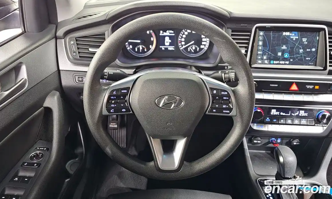 Hyundai Sonata 2019 1.7 Автомат в Москве № 107915, фото 13