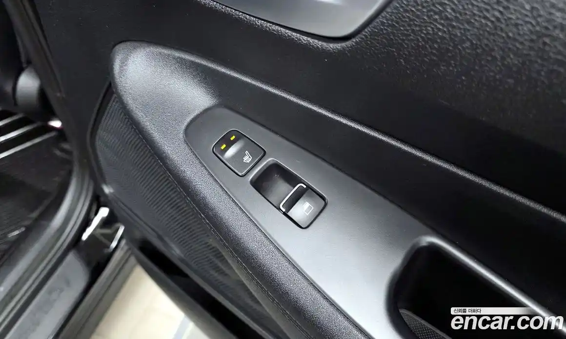 Hyundai Santa Fe 2020 2.0 Автомат в Москве № 111128, фото 18