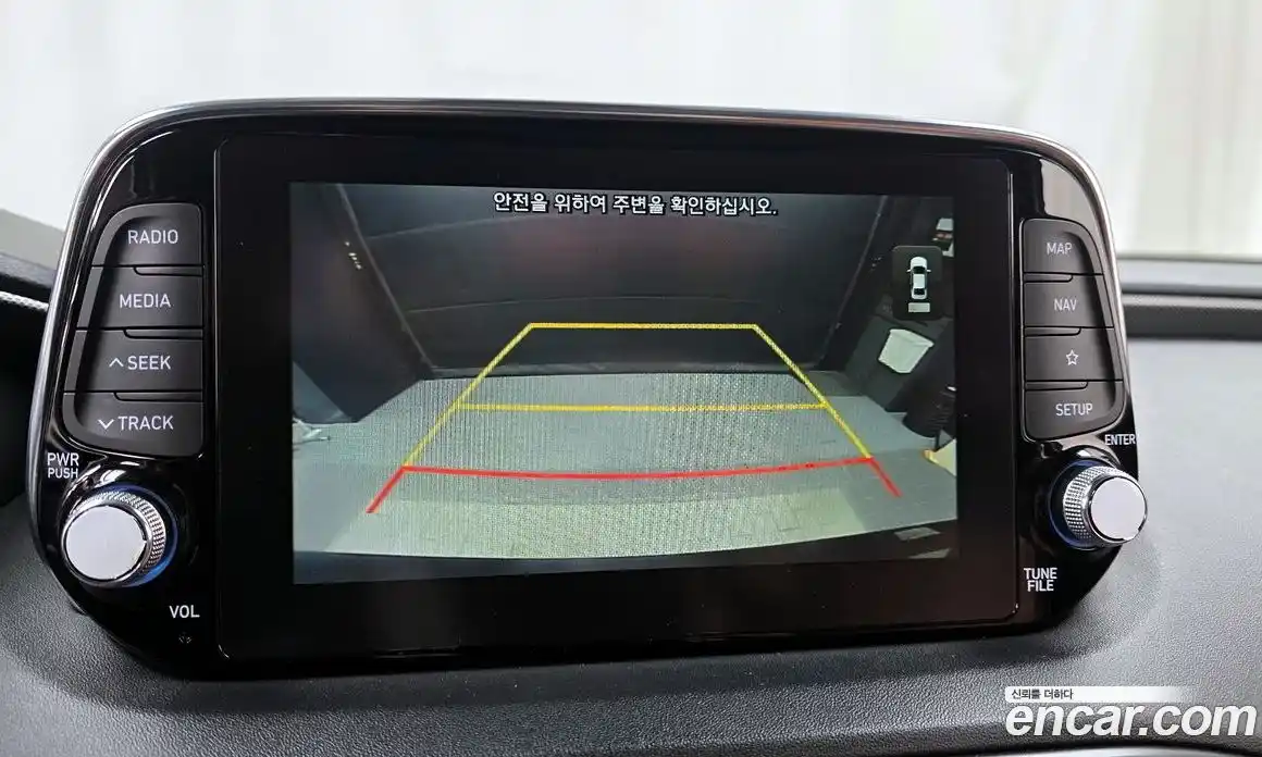 Hyundai Santa Fe 2020 2.0 Автомат в Москве № 111128, фото 7