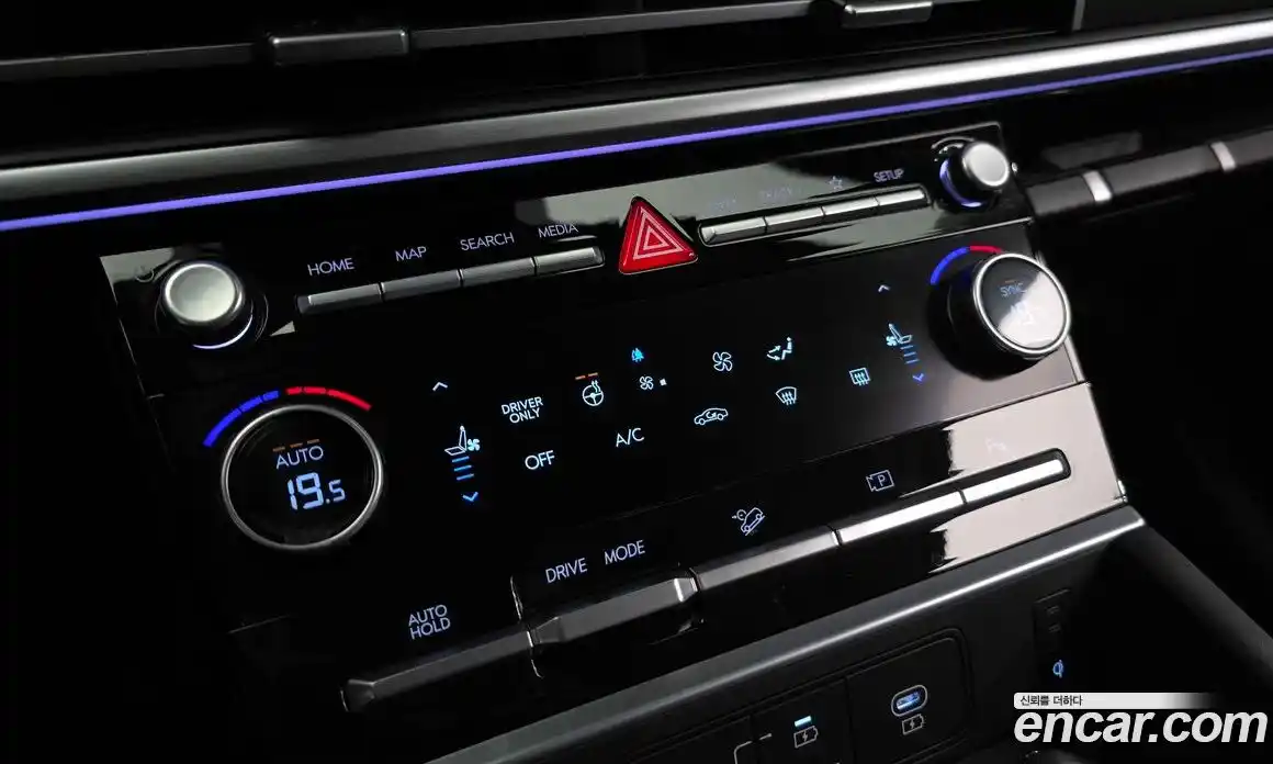 Hyundai Santa Fe 2024 1.6 Автомат в Москве № 112437, фото 13