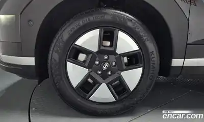 Hyundai Santa Fe 2024 1.6 Автомат в Москве № 112437, миниатюра 3