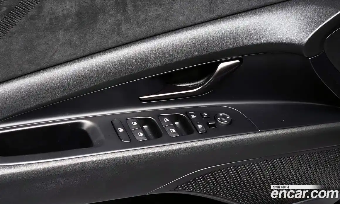 Hyundai Avante 2022 2.0 Механическая в Москве № 112739, фото 14