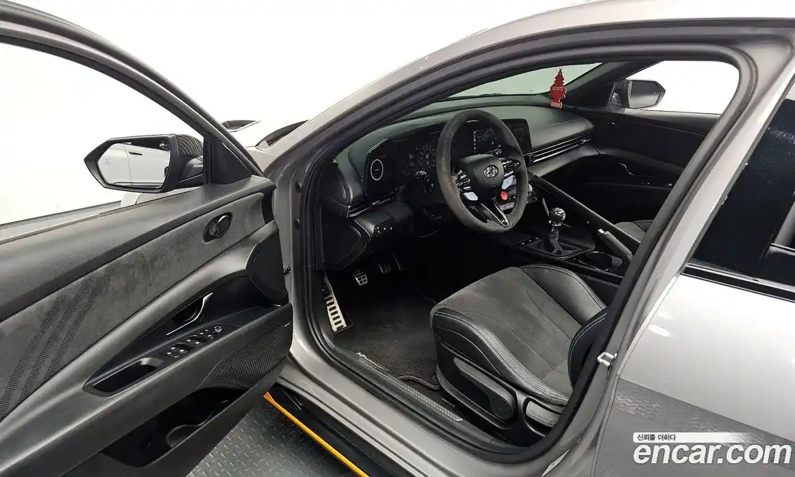 Hyundai Avante 2022 2.0 Механическая в Москве № 112739, фото 3