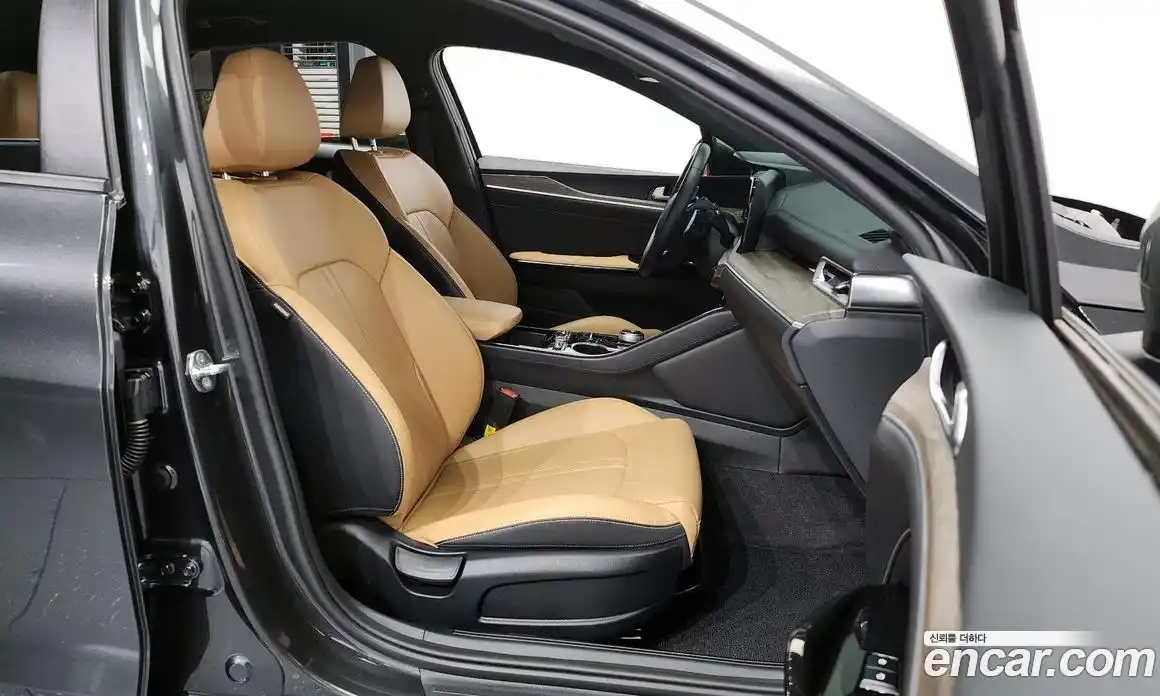 Kia K5 2022 1.6 Автомат в Москве № 120153, фото 16