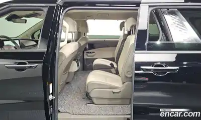 Kia Canival 2022 2.2 Автомат в Москве № 120637, миниатюра 11