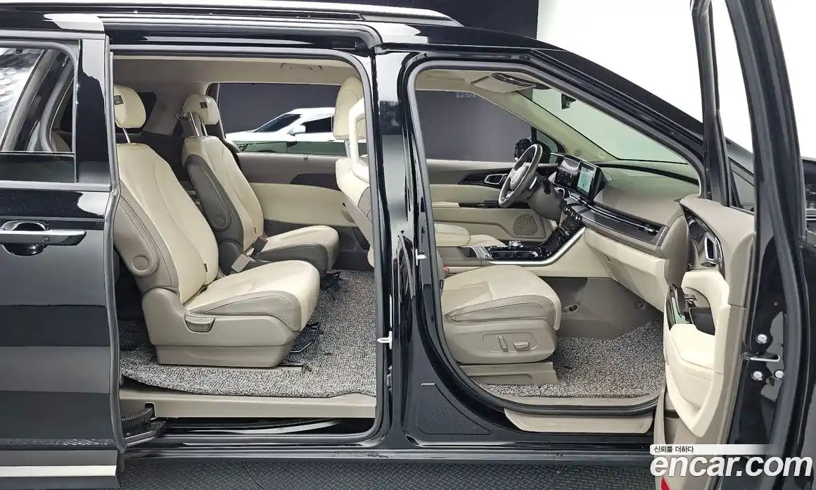 Kia Canival 2022 2.2 Автомат в Москве № 120637, фото 12