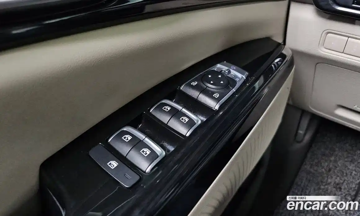 Kia Canival 2022 2.2 Автомат в Москве № 120637, фото 13