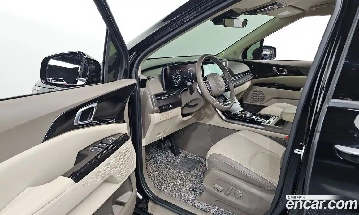 Kia Canival 2022 2.2 Автомат в Москве № 120637, фото 4