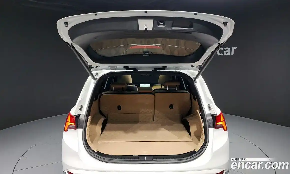 Hyundai Santa Fe 2021 2.5 Автомат в Москве № 126862, фото 7