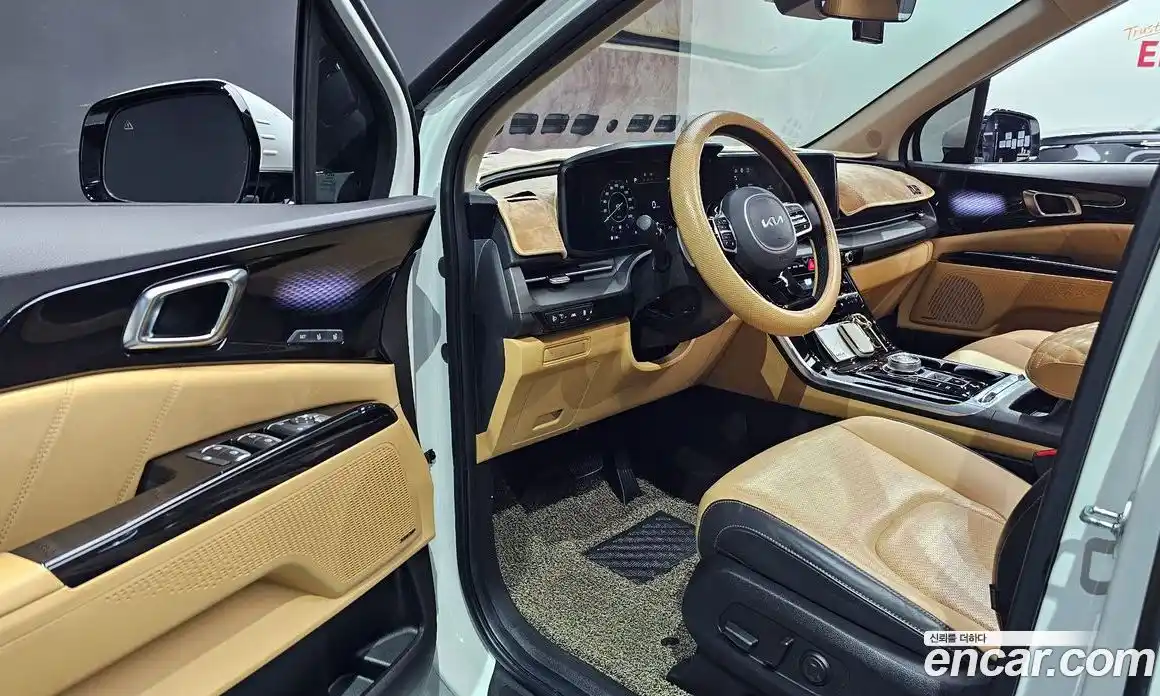 Kia Canival 2023 3.5 Автомат в Москве № 128511, фото 13