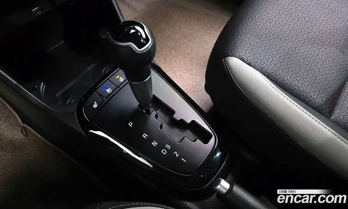 Kia Morning 2023 1.0 Автомат в Москве № 131178, фото 11