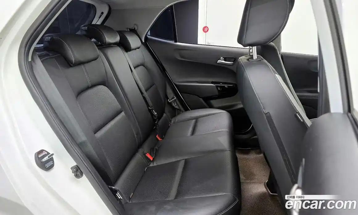 Kia Morning 2023 1.0 Автомат в Москве № 131178, фото 6