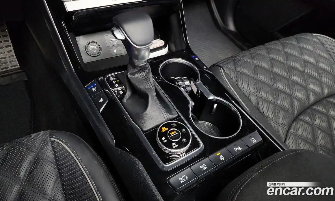 Kia Mohave 2024 3.0 Автомат в Москве № 131918, фото 9