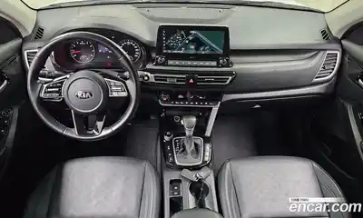 Kia Seltos 2022 1.6 Автомат в Москве № 132405, миниатюра 6
