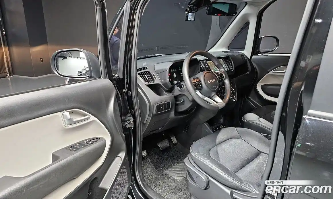 Kia Ray 2023 1.0 Автомат в Москве № 133425, фото 17