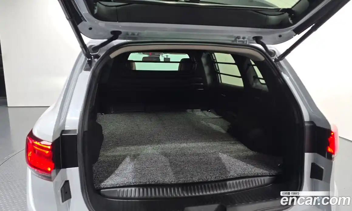 Renault QM6 2024 2.0 Автомат в Москве № 137727, фото 19