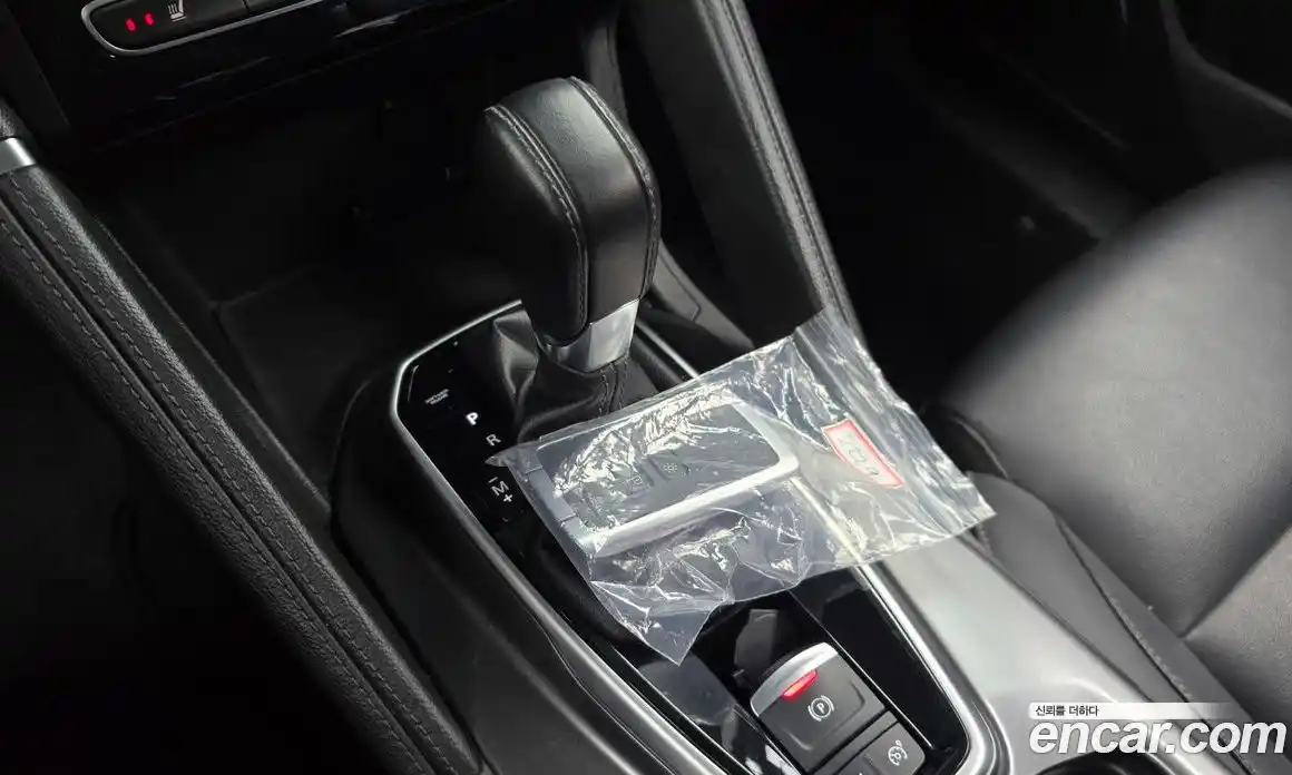 Renault QM6 2023 2.0 Автомат в Москве № 147320, фото 14