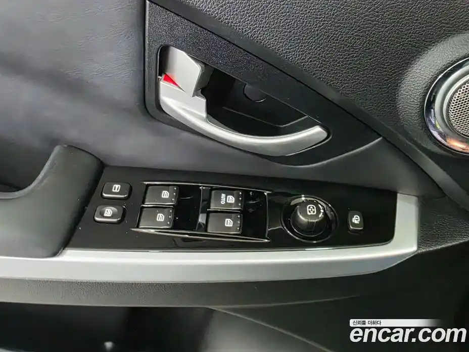 SsangYong Korando 2014 2.0 Автомат в Москве № 147395, фото 10